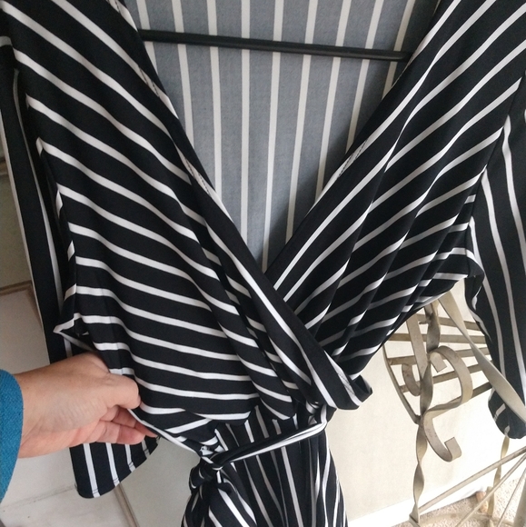 Black and white pinstriped dress, faux wrap - Picture 3 of 6
